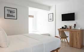 Sea Breeze Hotel (Adults Only)